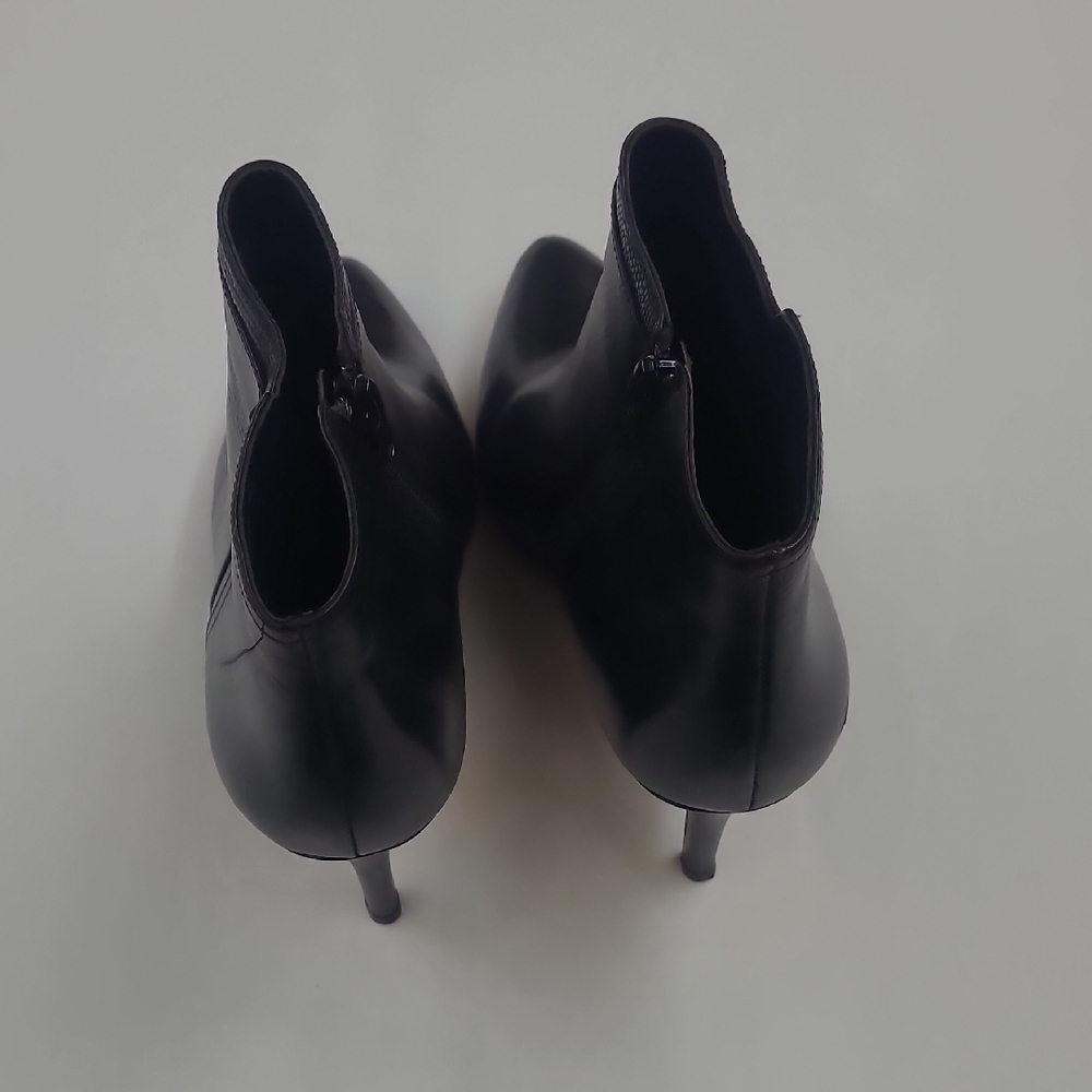 Coach Black Leather Pointed Toe Boots Size 7.5 ***See Description*** - Picture 5 of 11